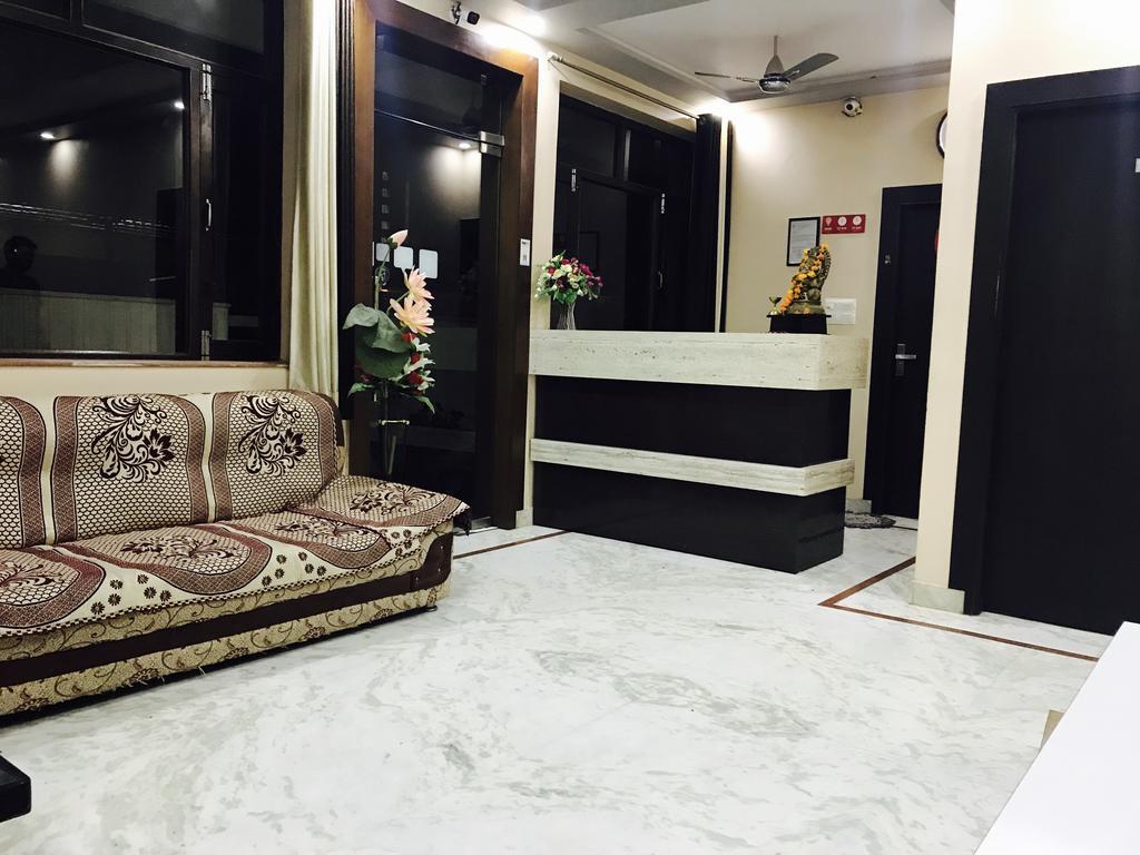 מלון אגרה Aaradhya Residency מראה חיצוני תמונה