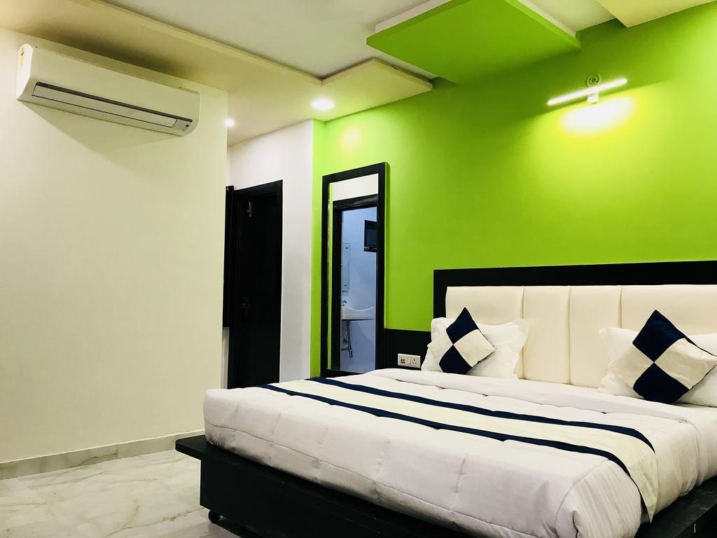 מלון אגרה Aaradhya Residency מראה חיצוני תמונה