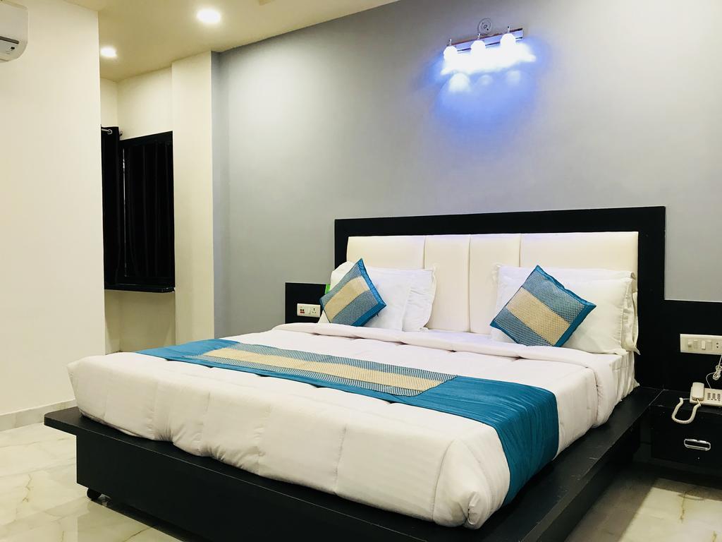 מלון אגרה Aaradhya Residency מראה חיצוני תמונה