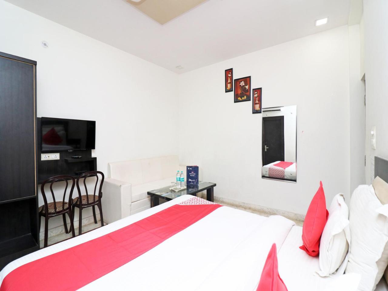 מלון אגרה Aaradhya Residency מראה חיצוני תמונה