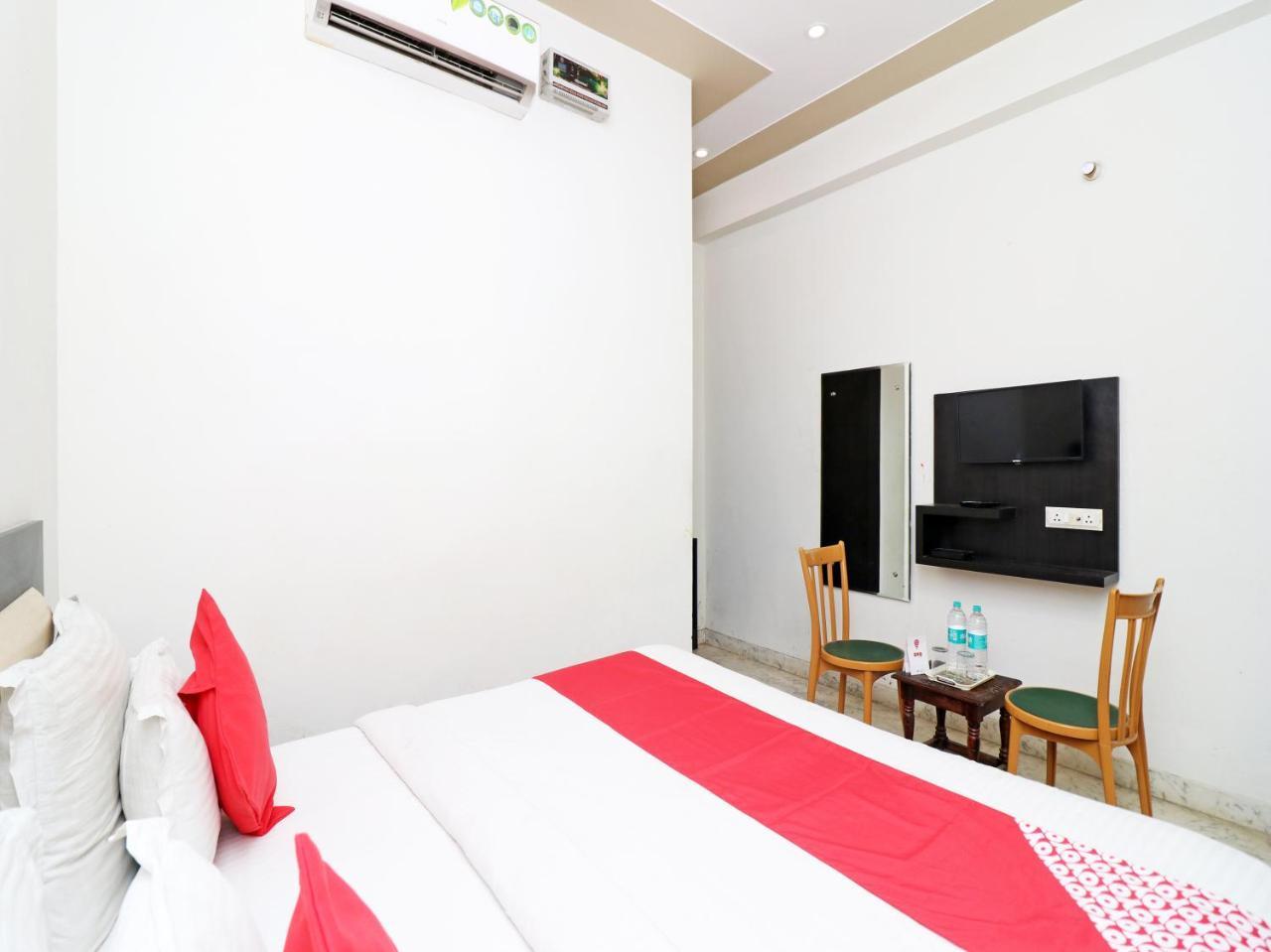 מלון אגרה Aaradhya Residency מראה חיצוני תמונה