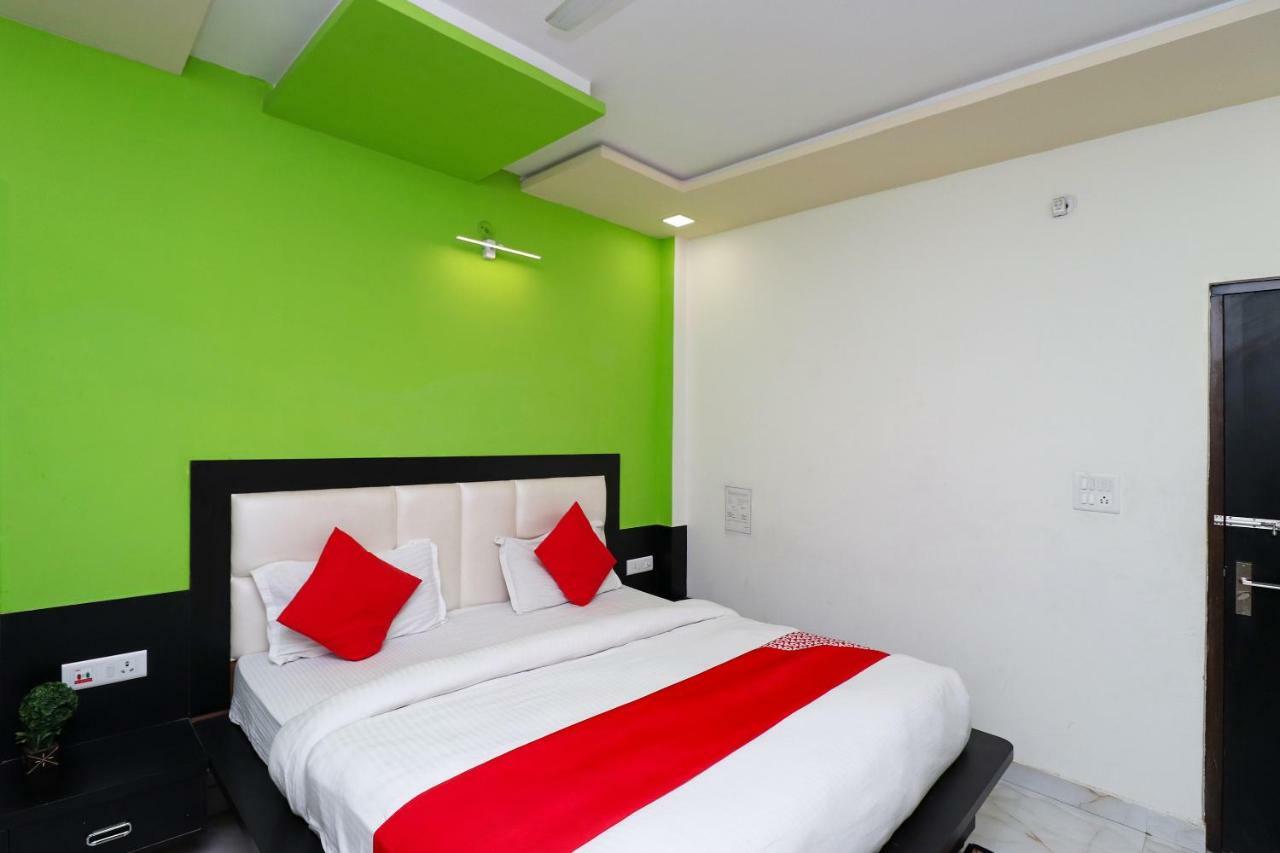 מלון אגרה Aaradhya Residency מראה חיצוני תמונה