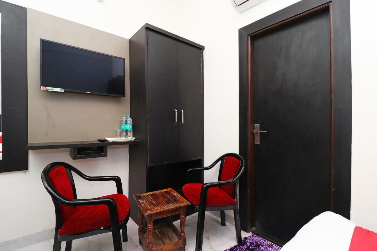 מלון אגרה Aaradhya Residency מראה חיצוני תמונה
